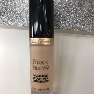 Born This Way multi-use sculpting concealer: SNOW